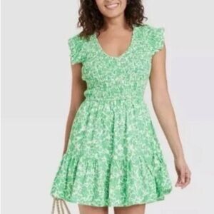 Universal Threads green floral dress sz L